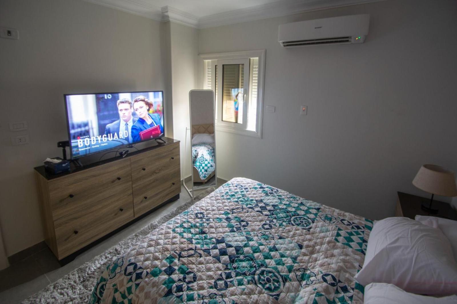 Chill Out, An Atmosphere Of Sophistication Awaits Apartment *