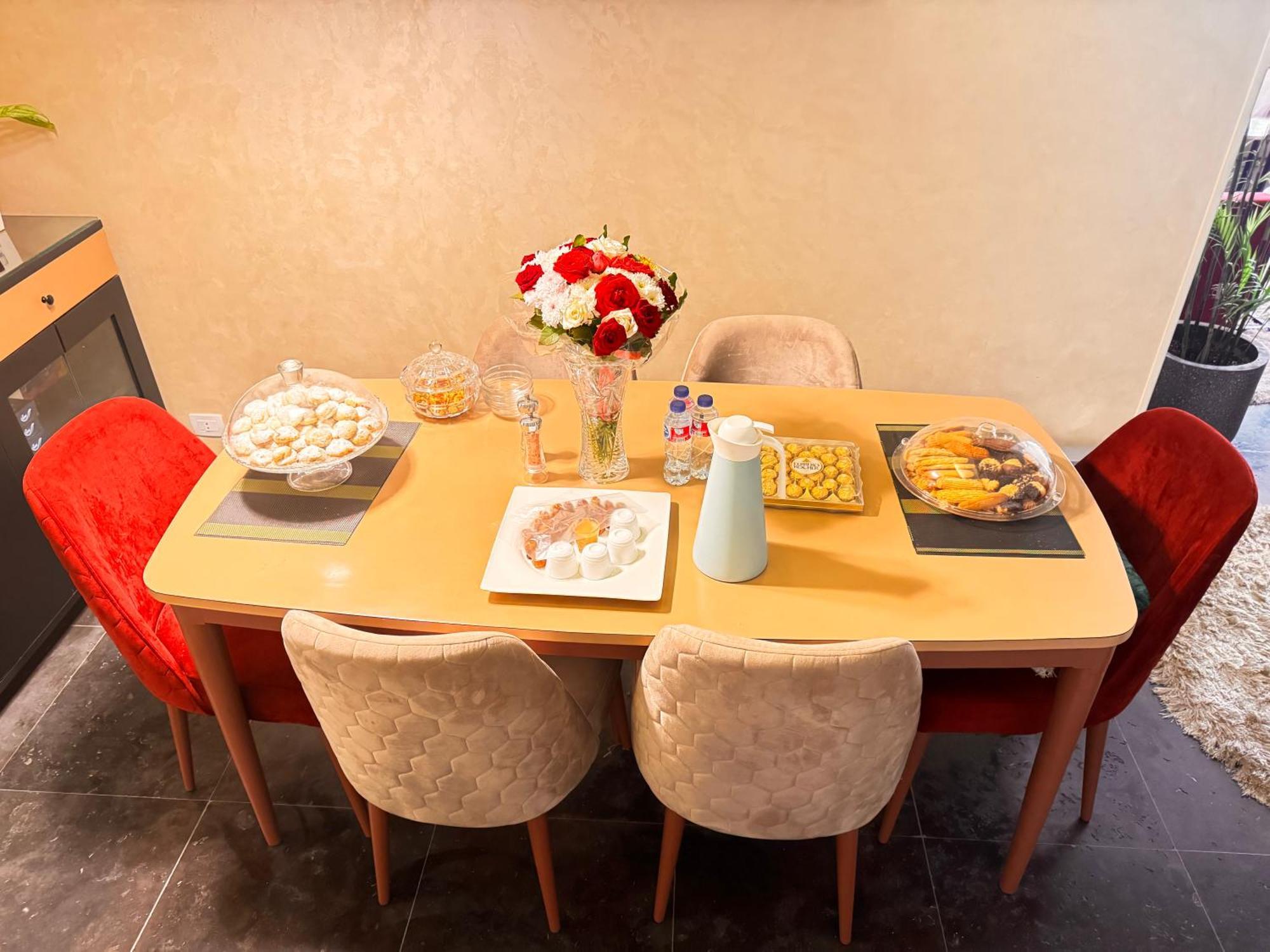 Chill Out, An Atmosphere Of Sophistication Awaits