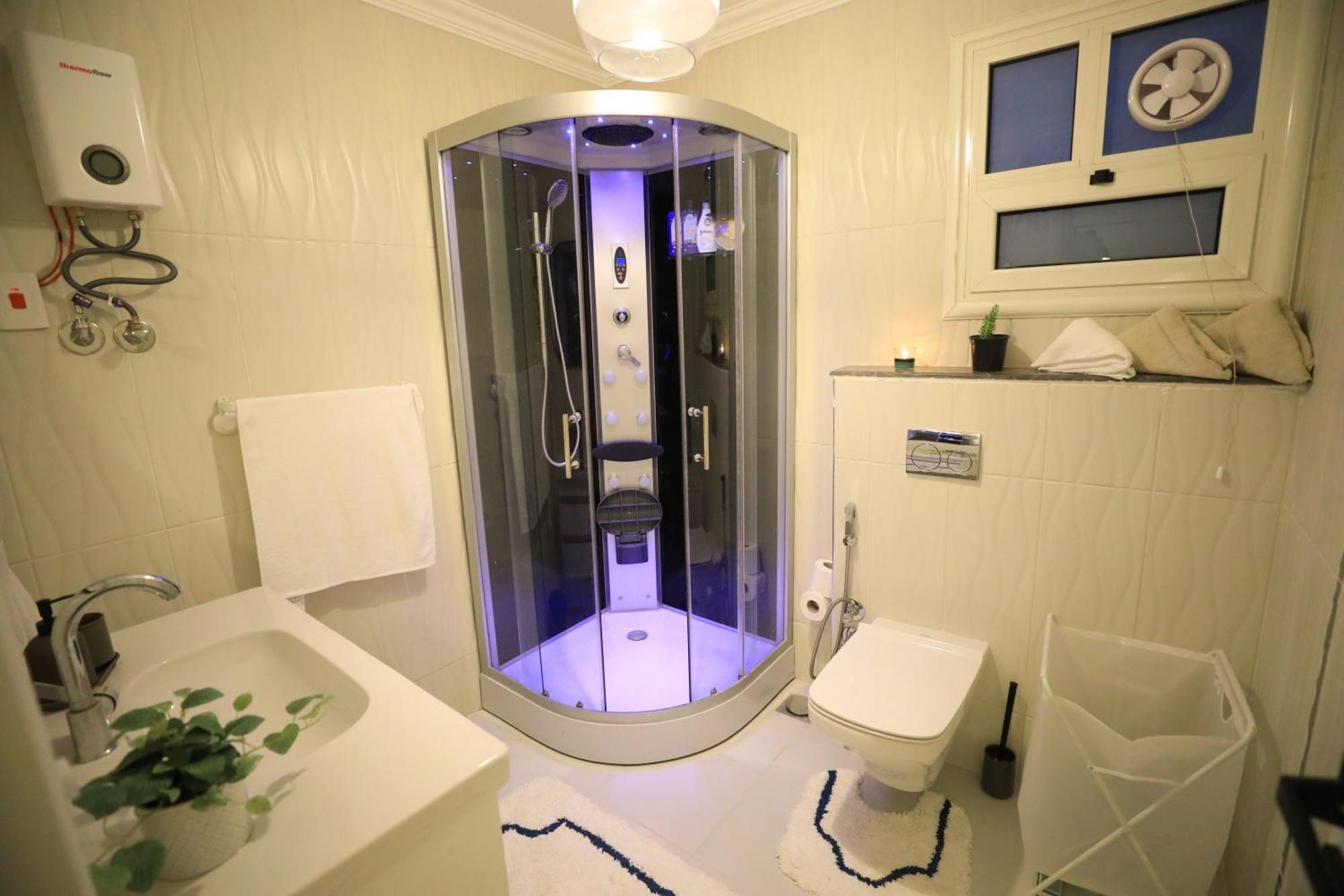Chill Out, An Atmosphere Of Sophistication Awaits Apartment